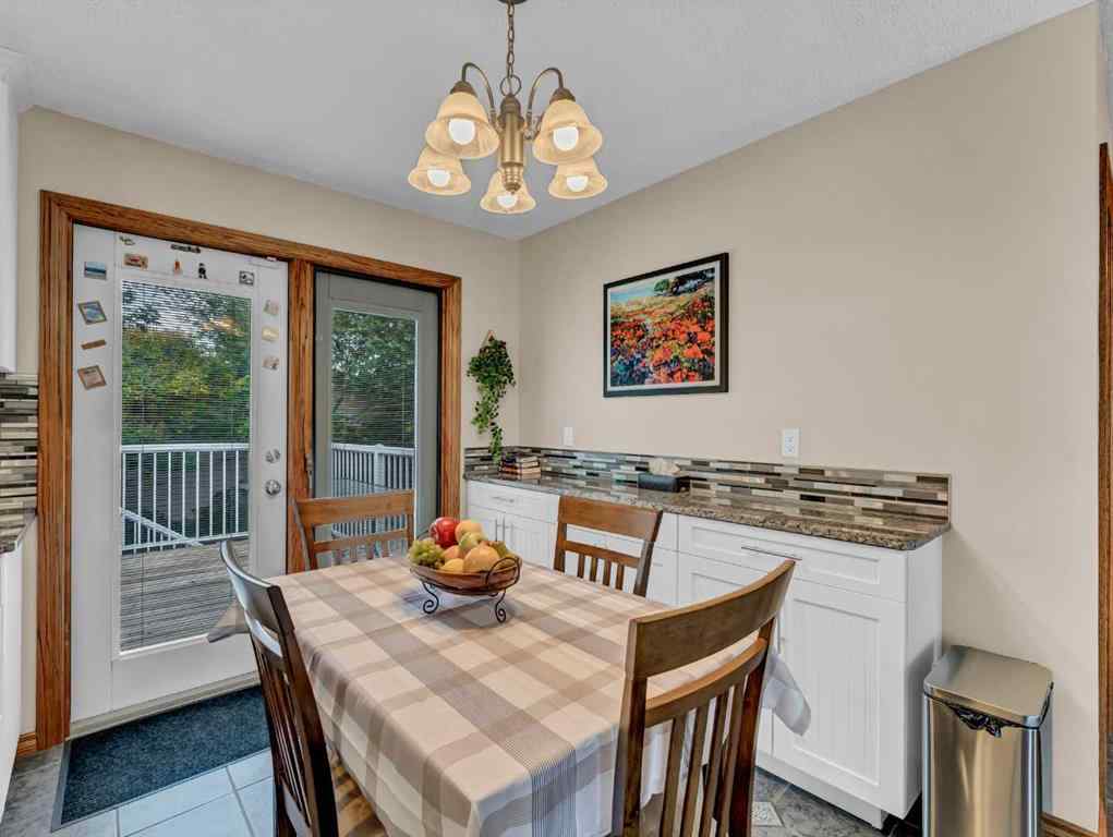 MLS® A2255614 - 816 5 Street SE in NONE Redcliff, Residential