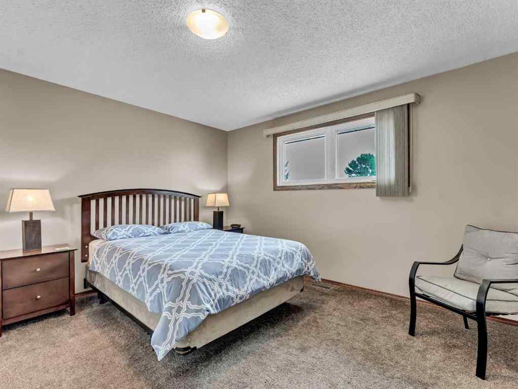 MLS® A2255614 - 816 5 Street SE in NONE Redcliff, Residential