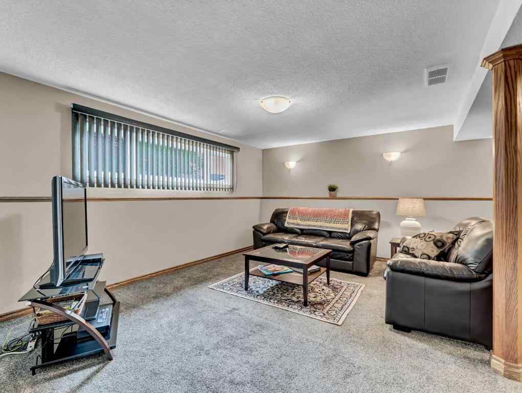 MLS® A2255614 - 816 5 Street SE in NONE Redcliff, Residential