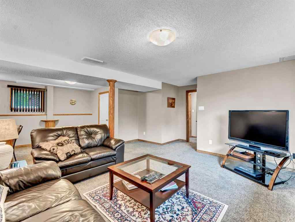 MLS® A2255614 - 816 5 Street SE in NONE Redcliff, Residential