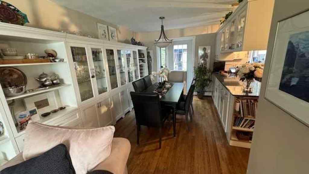 MLS® A2255618 - 906 Bonhomme Street  in Jasper Jasper, Residential
