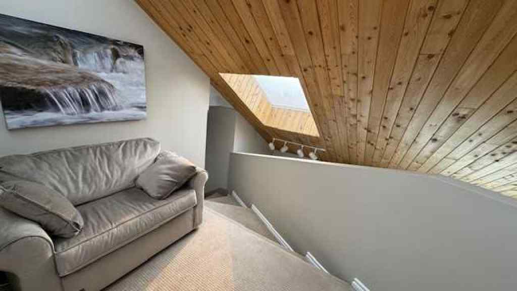 MLS® A2255618 - 906 Bonhomme Street  in Jasper Jasper, Residential