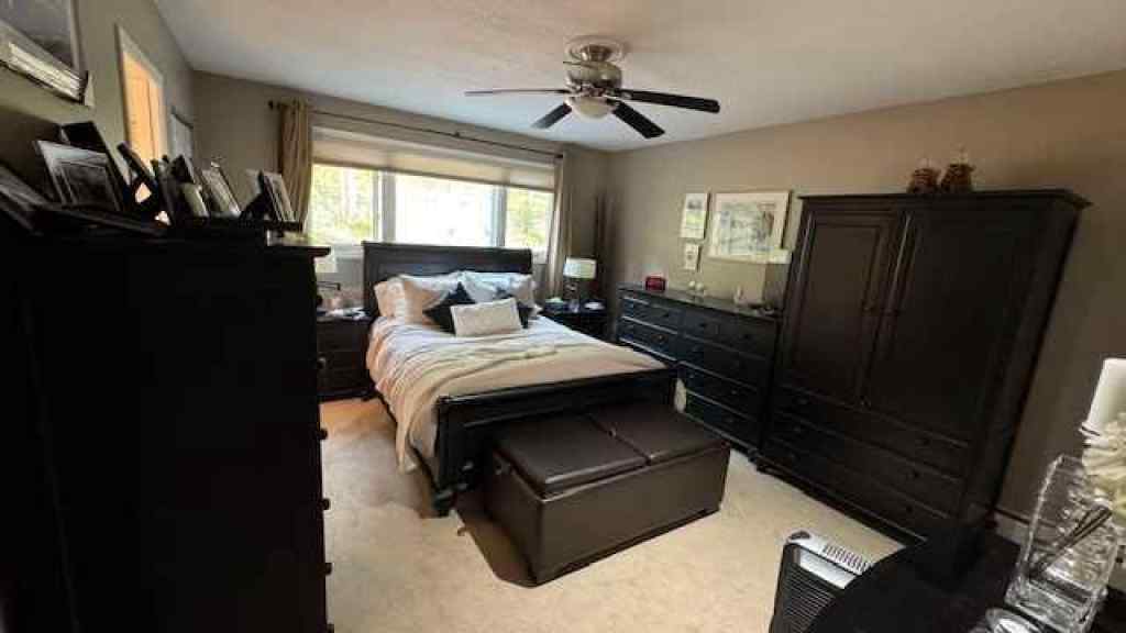 MLS® A2255618 - 906 Bonhomme Street  in Jasper Jasper, Residential