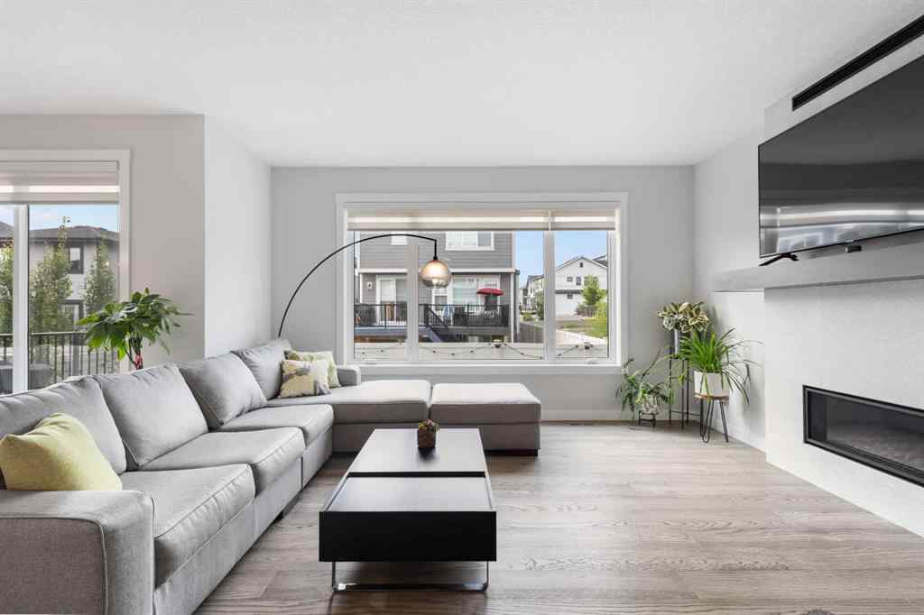 MLS® A2255619 - 246 West Grove Point SW in West Springs Calgary, Residential