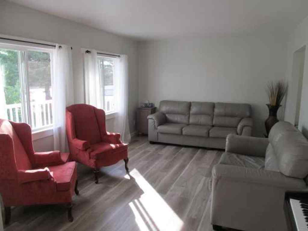MLS® A2255620 - 9919 101 Avenue  in NONE Hythe, Residential