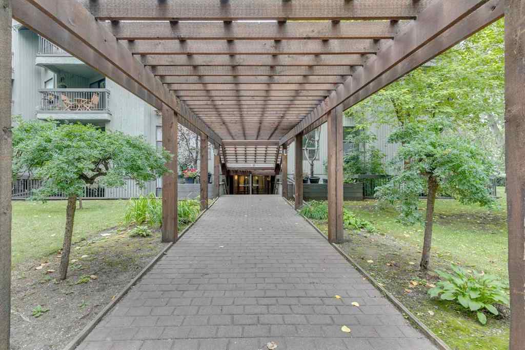 MLS® A2255622 - Unit #403 626 24 Avenue SW in Cliff Bungalow Calgary, Residential