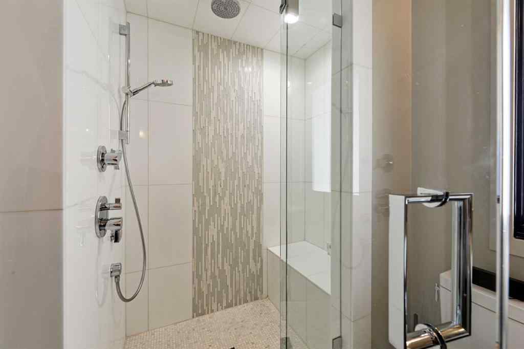 MLS® A2255623 - 1924 10A Street SW in Upper Mount Royal Calgary, Residential