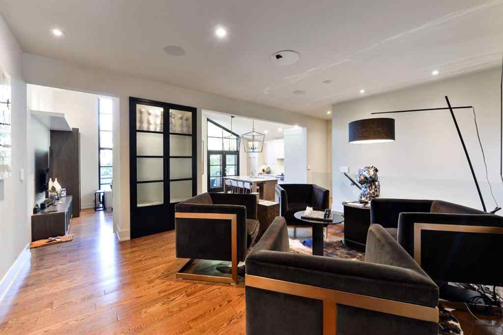 MLS® A2255623 - 1924 10A Street SW in Upper Mount Royal Calgary, Residential