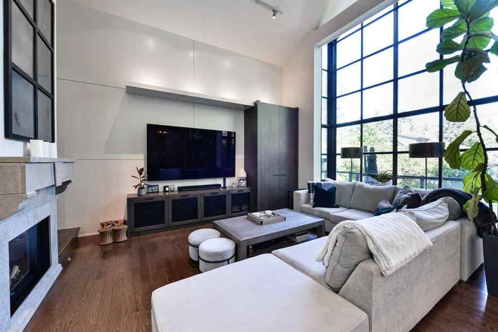 MLS® A2255623 - 1924 10A Street SW in Upper Mount Royal Calgary, Residential