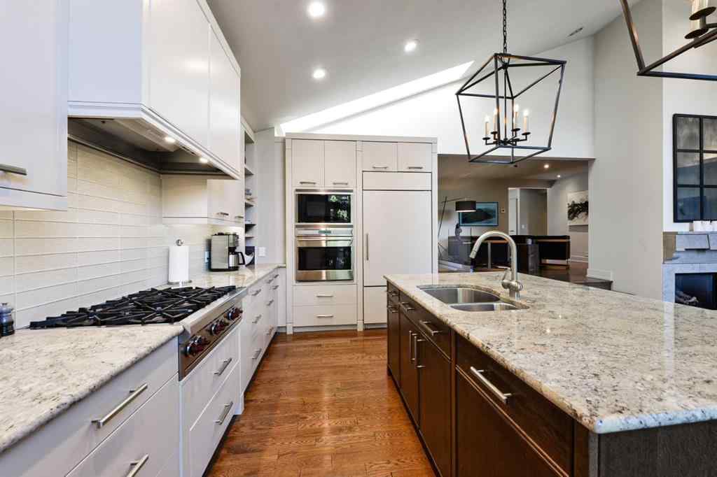 MLS® A2255623 - 1924 10A Street SW in Upper Mount Royal Calgary, Residential