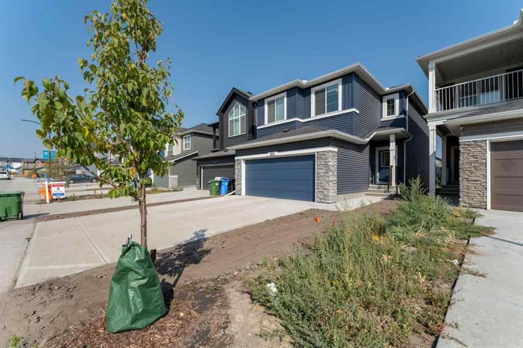 MLS® A2255625 - 200 Lewiston Drive NE in Lewisburg Calgary, Residential