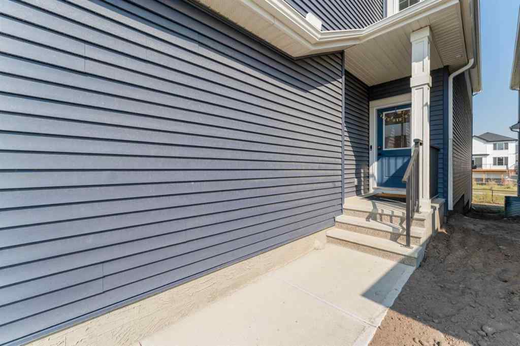 MLS® A2255625 - 200 Lewiston Drive NE in Lewisburg Calgary, Residential