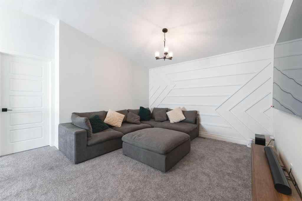 MLS® A2255625 - 200 Lewiston Drive NE in Lewisburg Calgary, Residential