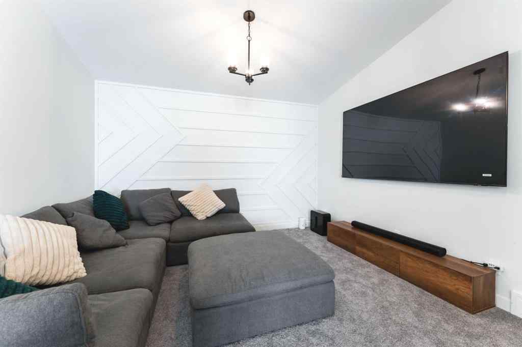 MLS® A2255625 - 200 Lewiston Drive NE in Lewisburg Calgary, Residential