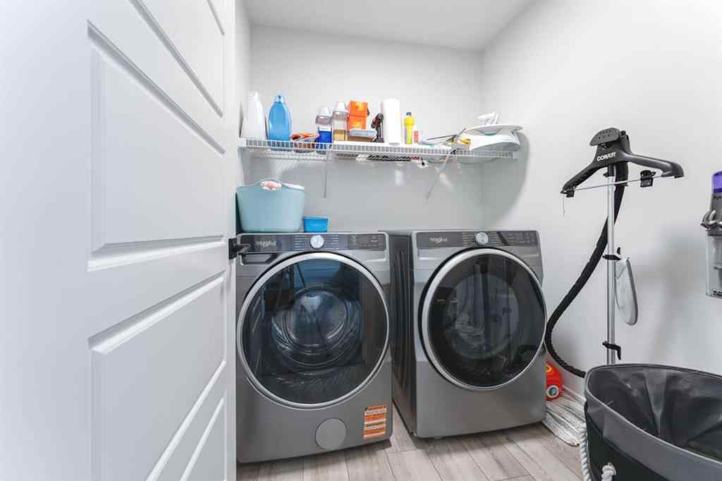 MLS® A2255625 - 200 Lewiston Drive NE in Lewisburg Calgary, Residential