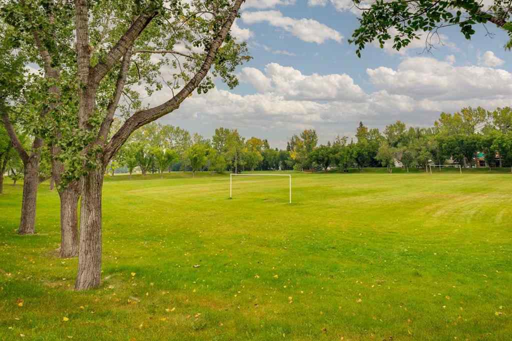 MLS® A2255628 - 16 Varal Place NW in Varsity Calgary, Residential
