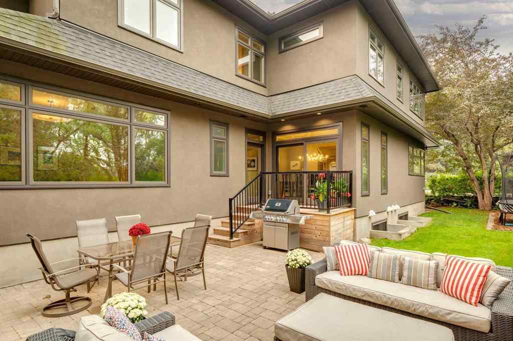 MLS® A2255628 - 16 Varal Place NW in Varsity Calgary, Residential