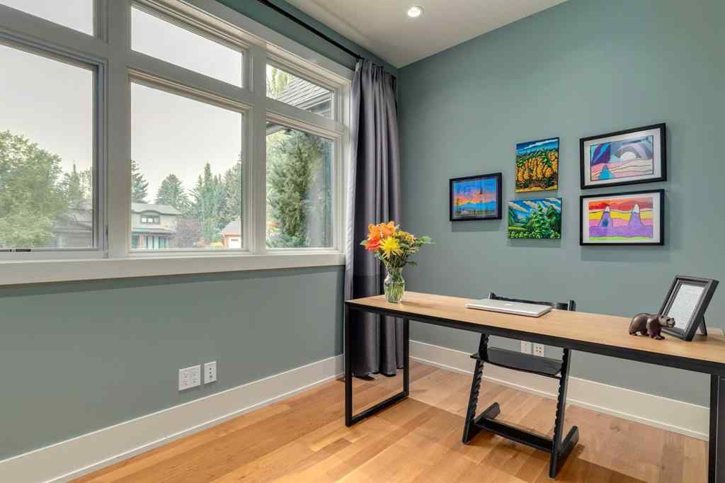 MLS® A2255628 - 16 Varal Place NW in Varsity Calgary, Residential