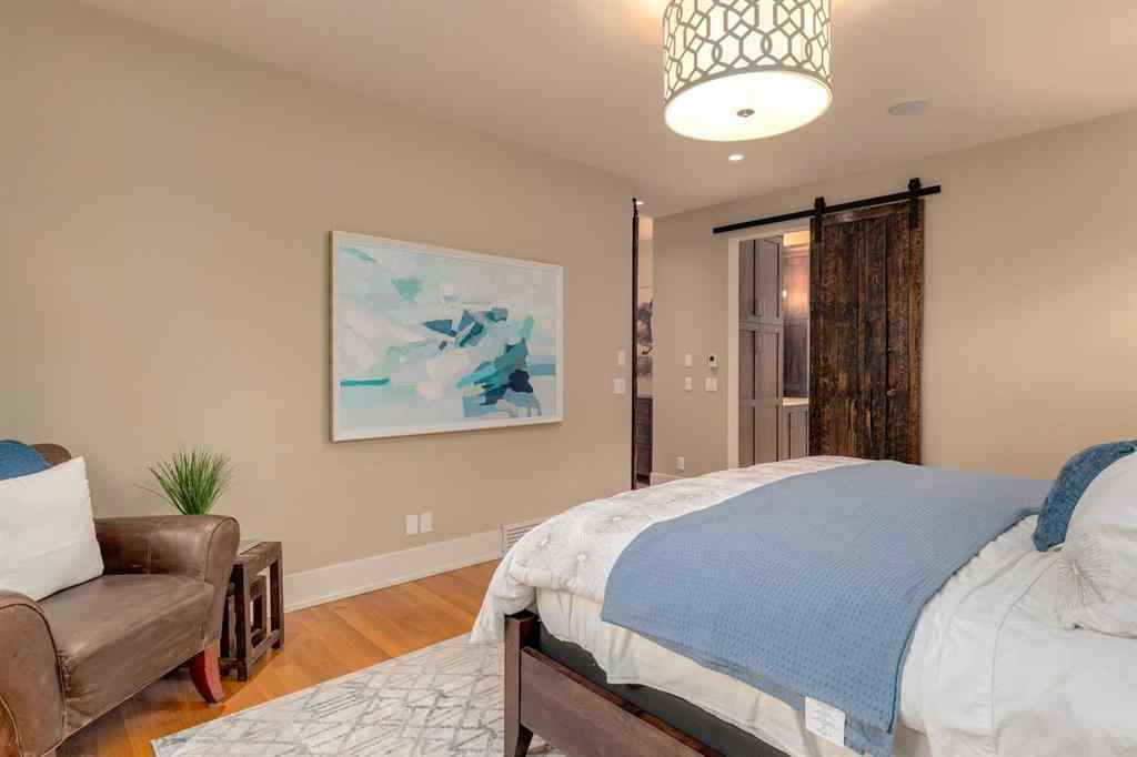MLS® A2255628 - 16 Varal Place NW in Varsity Calgary, Residential
