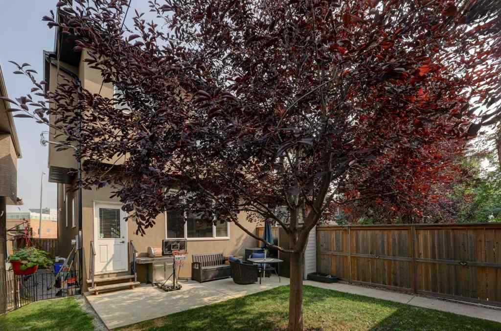 MLS® A2255633 - 2819 23A Street NW in Banff Trail Calgary, Residential