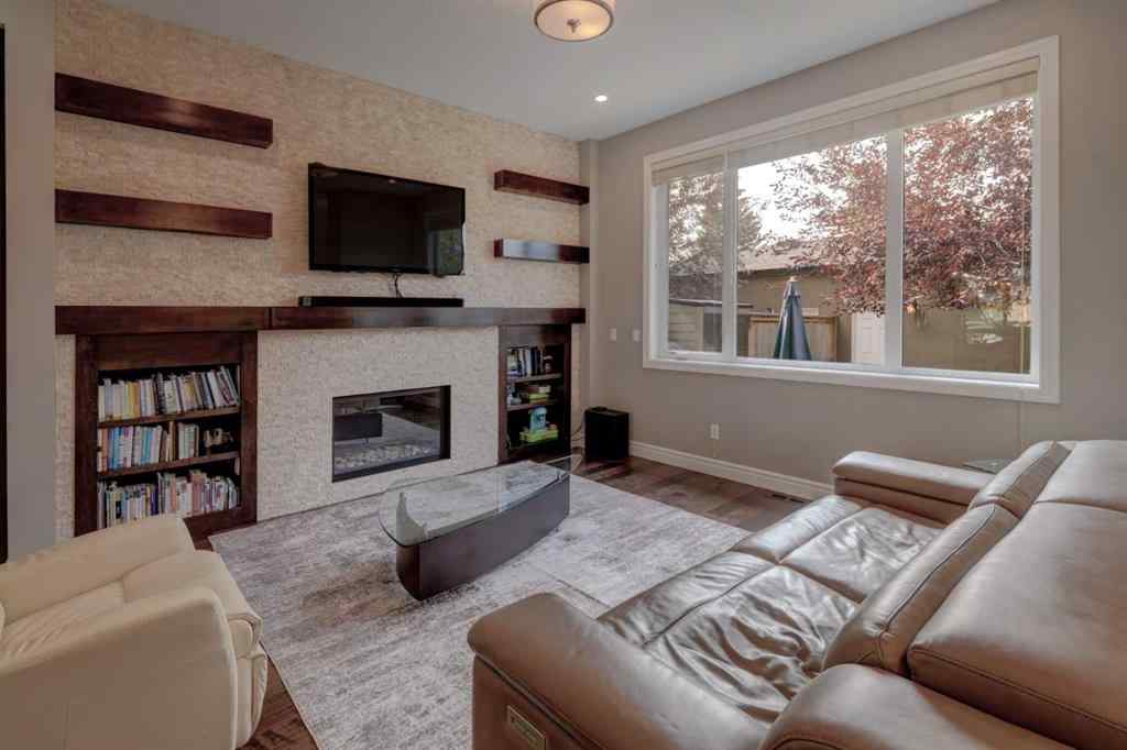 MLS® A2255633 - 2819 23A Street NW in Banff Trail Calgary, Residential