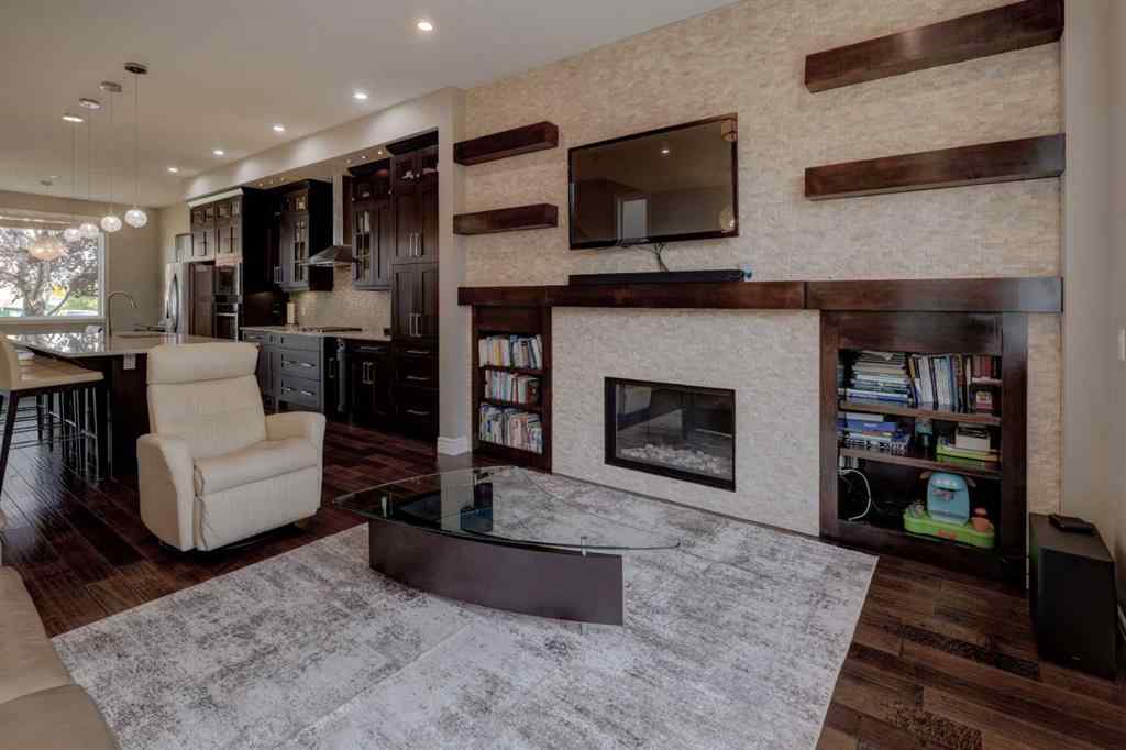 MLS® A2255633 - 2819 23A Street NW in Banff Trail Calgary, Residential