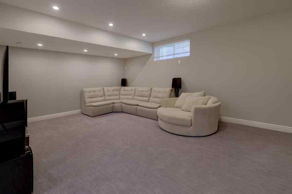 MLS® A2255633 - 2819 23A Street NW in Banff Trail Calgary, Residential