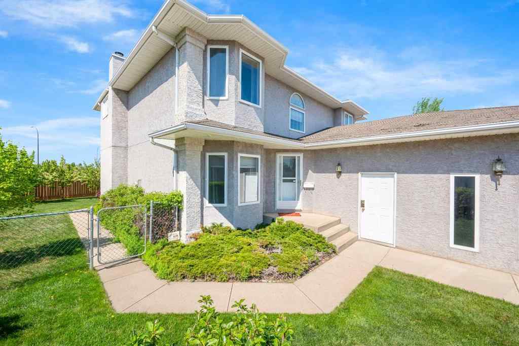 MLS® A2255635 - 3906 59 Avenue Close  in Southridge Lloydminster, Residential