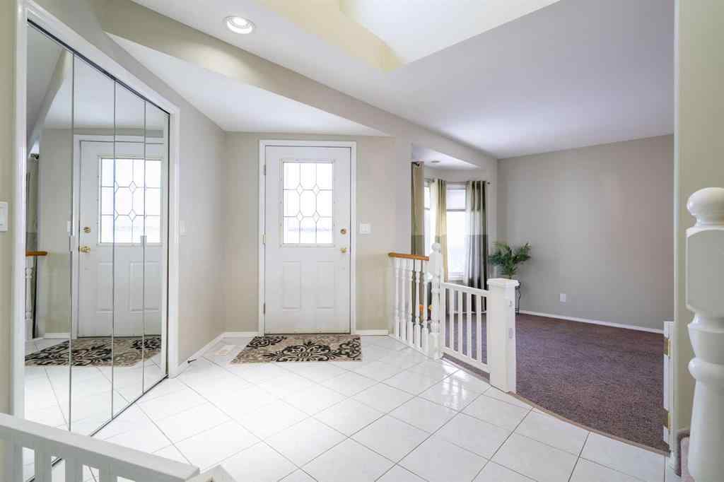 MLS® A2255635 - 3906 59 Avenue Close  in Southridge Lloydminster, Residential