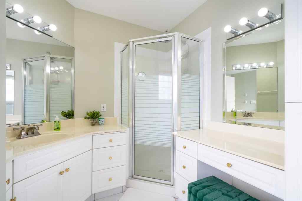 MLS® A2255635 - 3906 59 Avenue Close  in Southridge Lloydminster, Residential