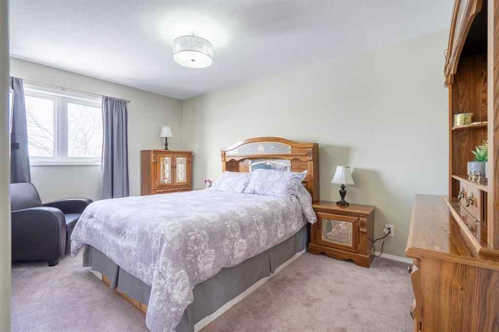 MLS® A2255635 - 3906 59 Avenue Close  in Southridge Lloydminster, Residential