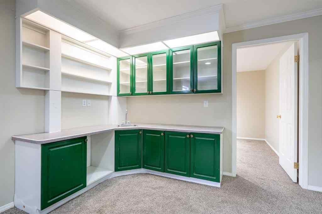 MLS® A2255635 - 3906 59 Avenue Close  in Southridge Lloydminster, Residential