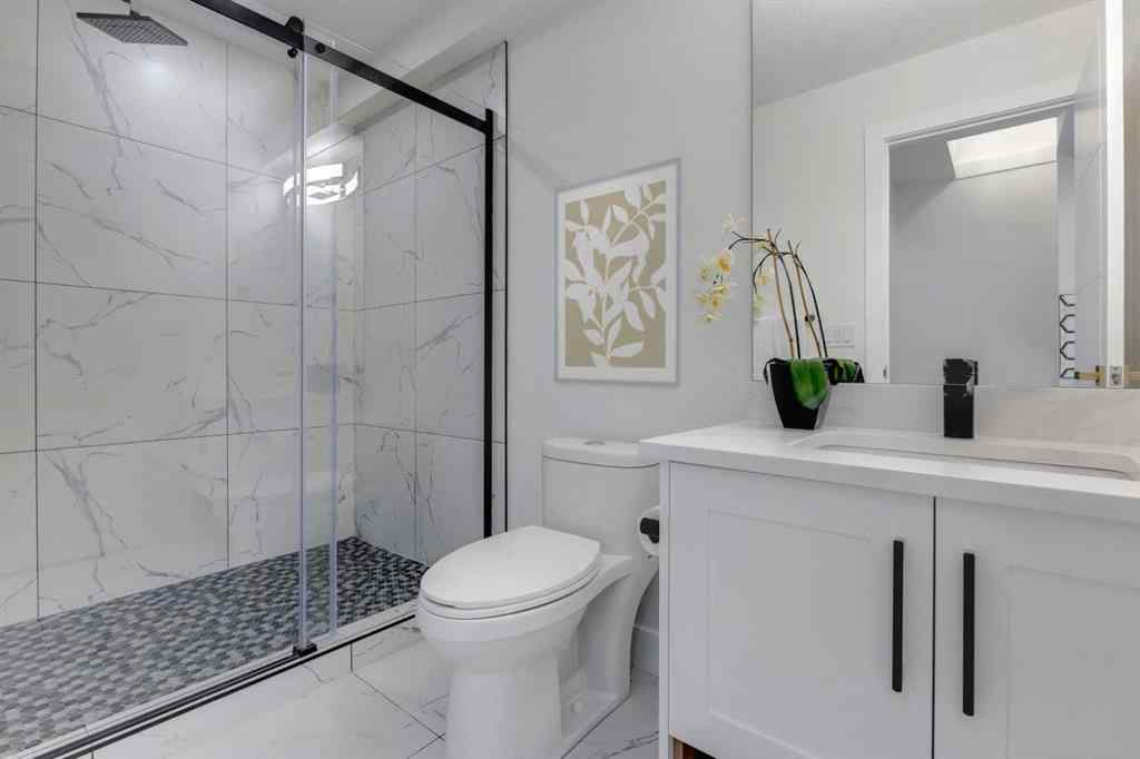 MLS® A2255636 - 1710 29 Street SW in Shaganappi Calgary, Residential