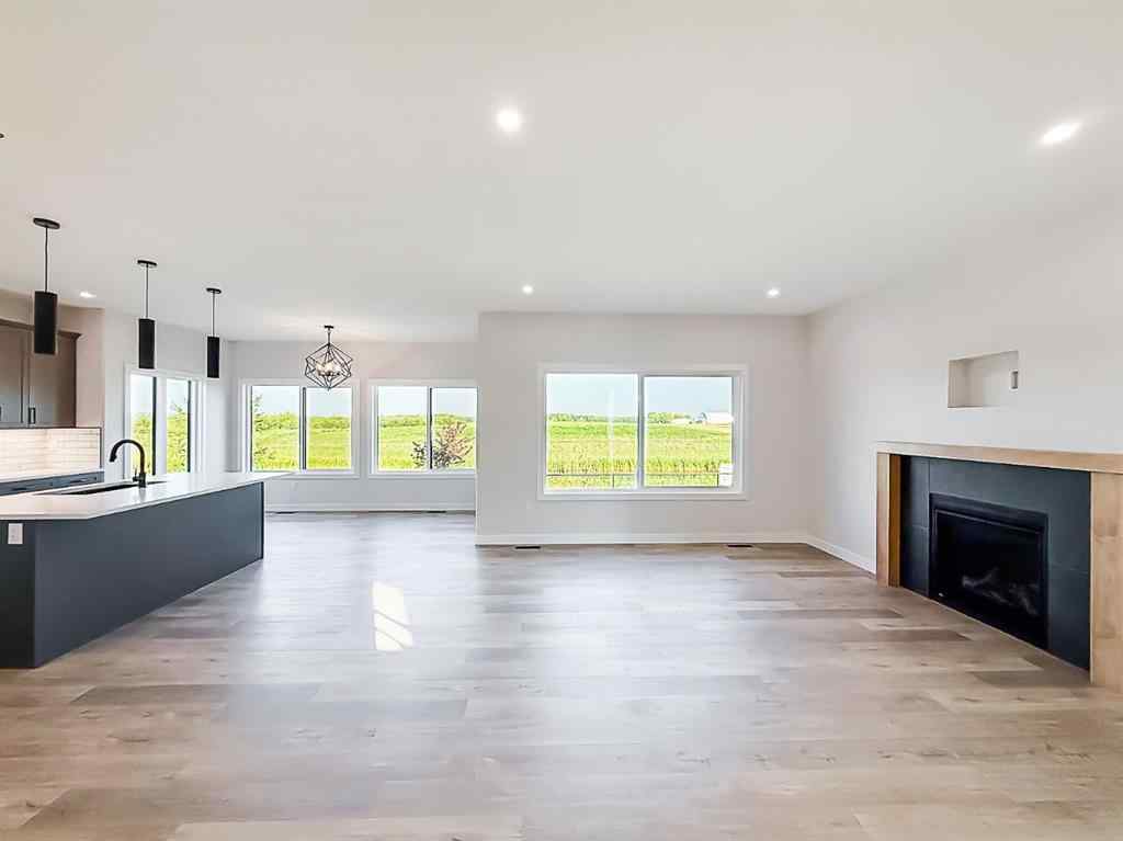 MLS® A2255638 - 8501 87 Street  in Fieldbrook Grande Prairie, Residential