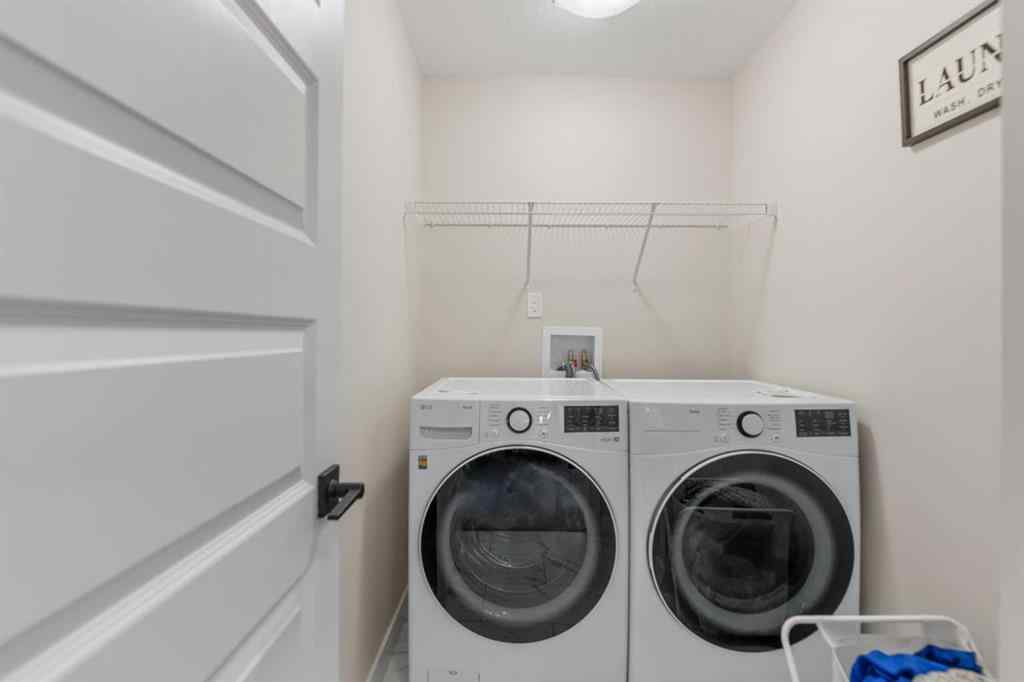 MLS® A2255639 - 746 Bayview Hill SW in Bayview Airdrie, Residential