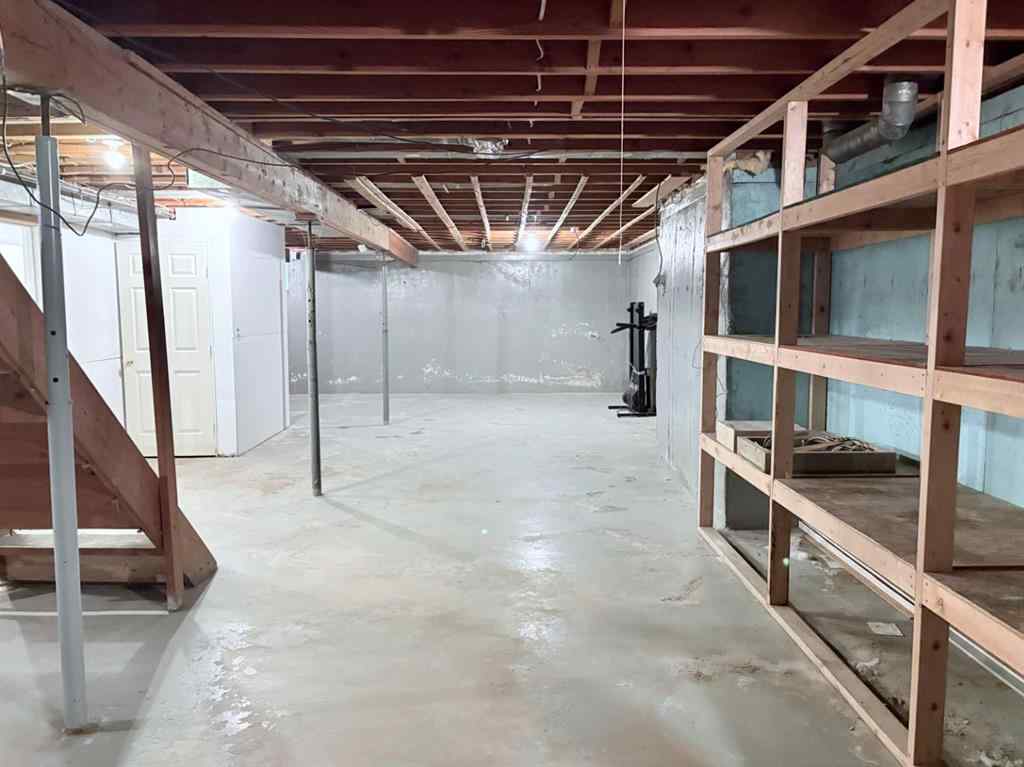 MLS® A2255642 - 203 4 Avenue E in NONE Oyen, Residential