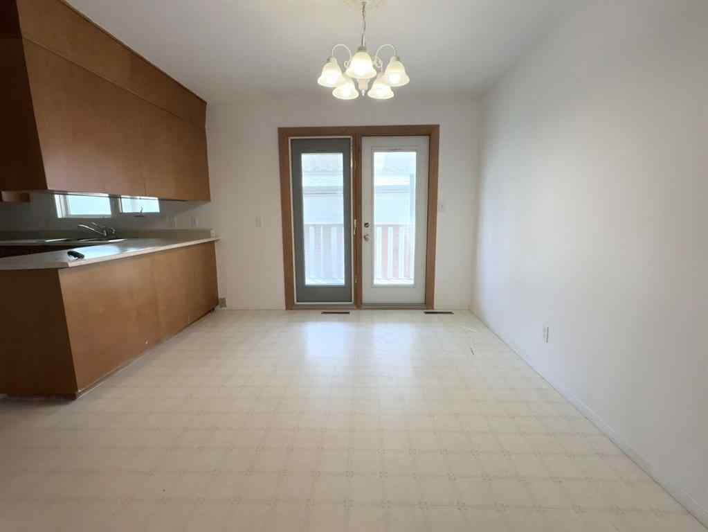 MLS® A2255642 - 203 4 Avenue E in NONE Oyen, Residential