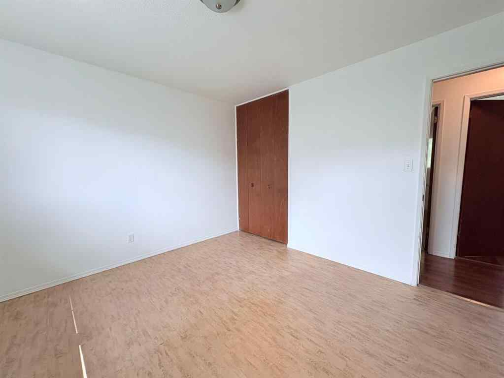 MLS® A2255642 - 203 4 Avenue E in NONE Oyen, Residential