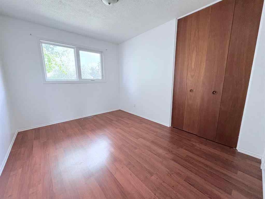 MLS® A2255642 - 203 4 Avenue E in NONE Oyen, Residential