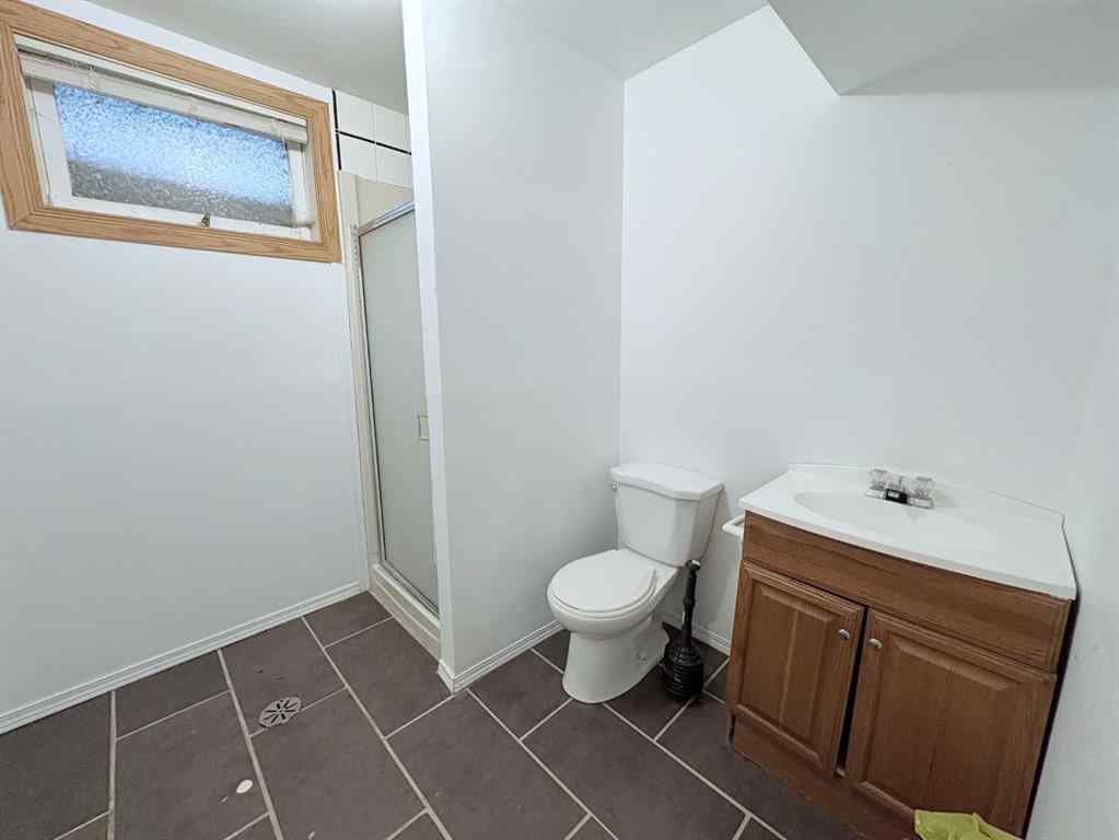 MLS® A2255642 - 203 4 Avenue E in NONE Oyen, Residential