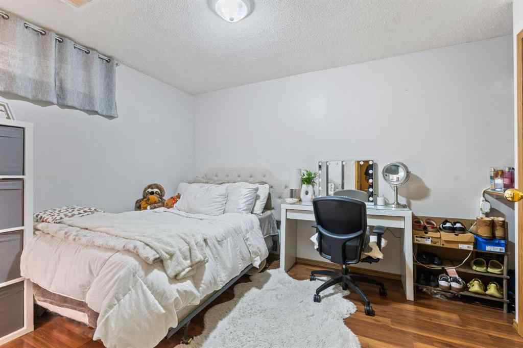 MLS® A2255646 - 933 Applewood Drive SE in Applewood Park Calgary, Residential