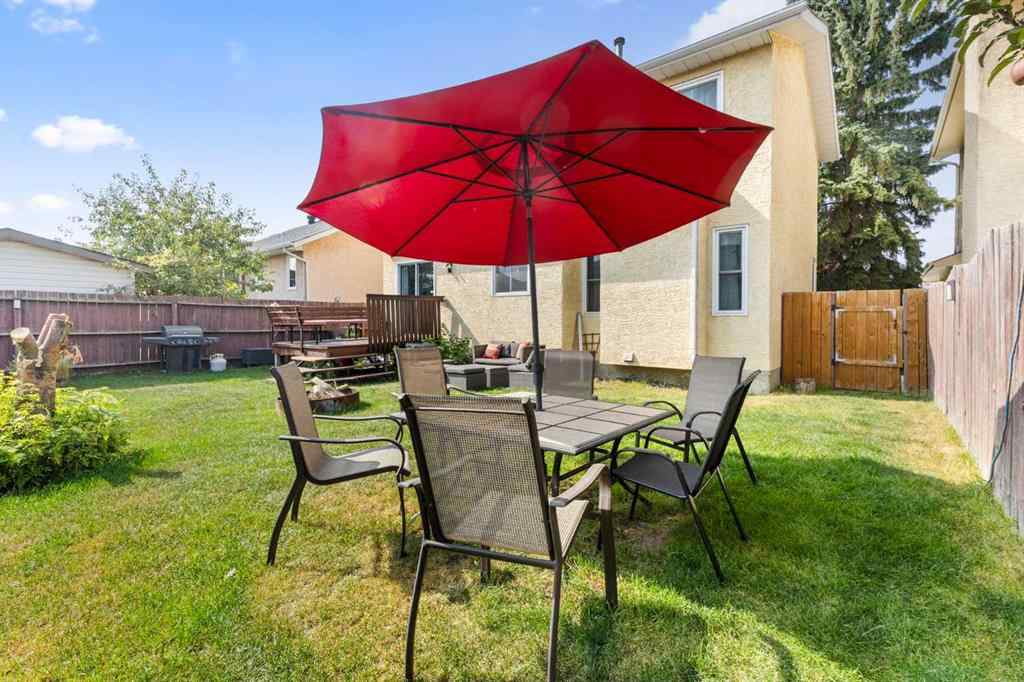 MLS® A2255646 - 933 Applewood Drive SE in Applewood Park Calgary, Residential