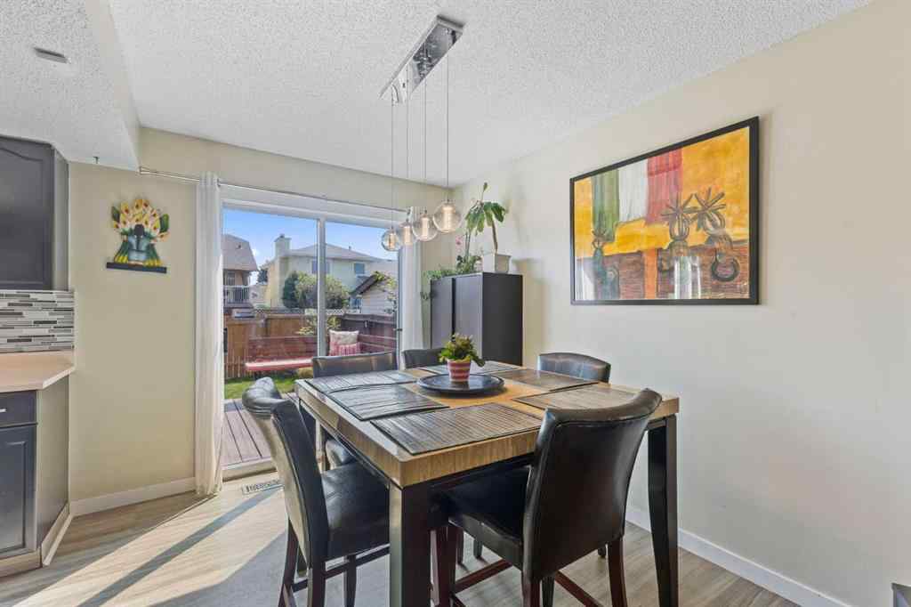 MLS® A2255646 - 933 Applewood Drive SE in Applewood Park Calgary, Residential