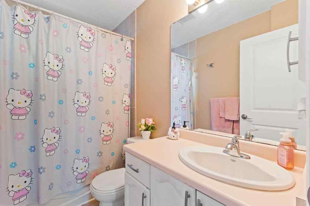 MLS® A2255646 - 933 Applewood Drive SE in Applewood Park Calgary, Residential