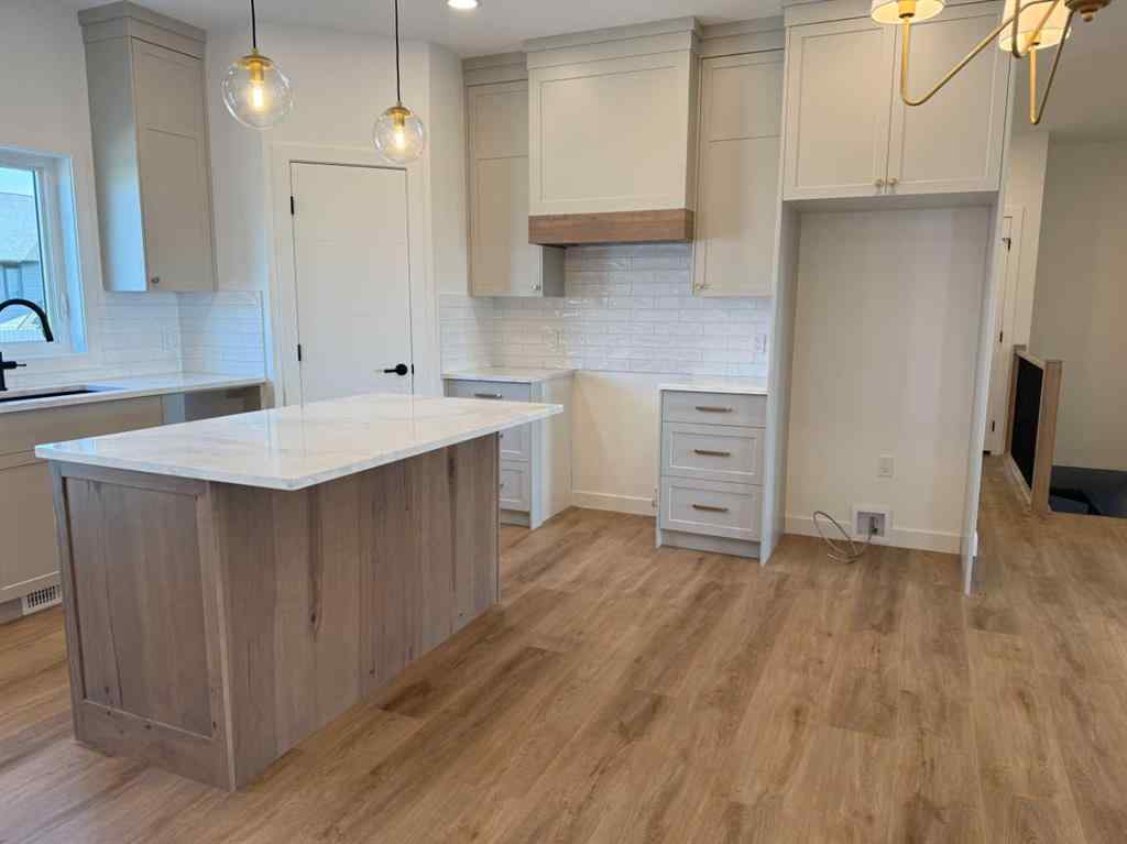 MLS® A2255648 - 216 Westview Crescent W in NONE Bow Island, Residential