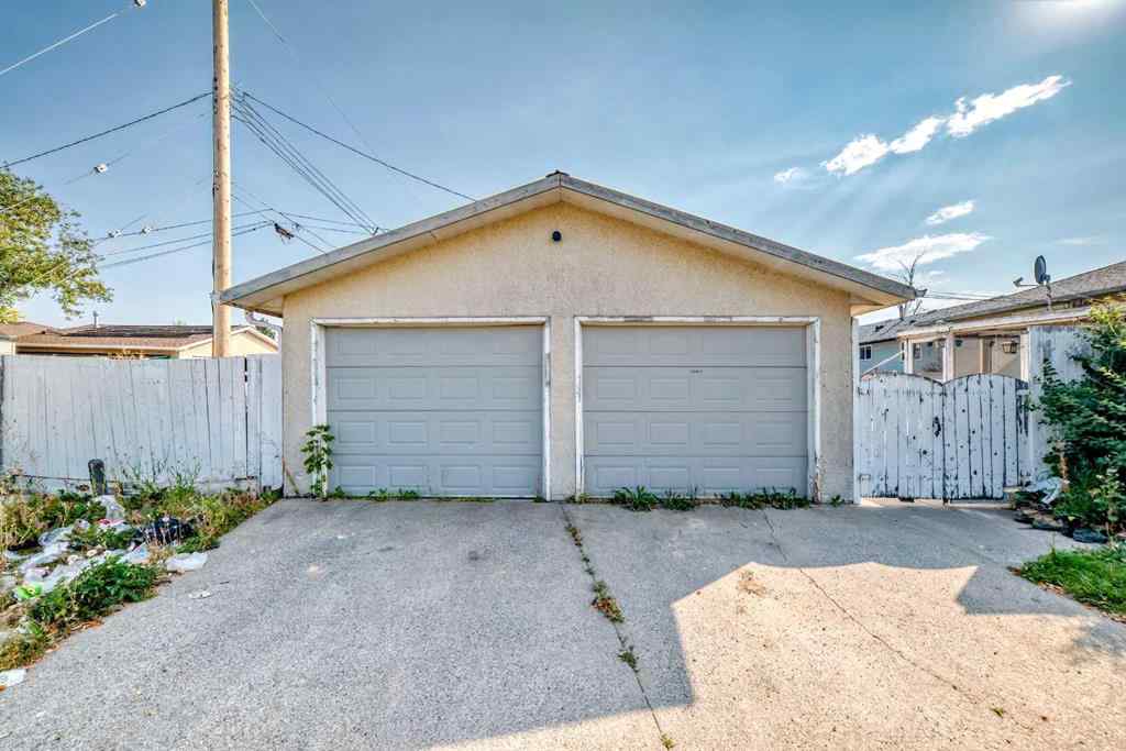 MLS® A2255653 - 1502 49 Street SE in Forest Lawn Calgary, Residential