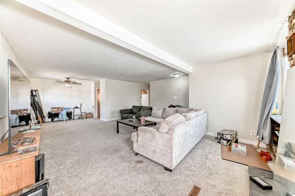 MLS® A2255653 - 1502 49 Street SE in Forest Lawn Calgary, Residential