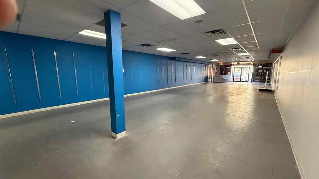 MLS® A2255656 - 323 5 Street S in Downtown Lethbridge, Commercial