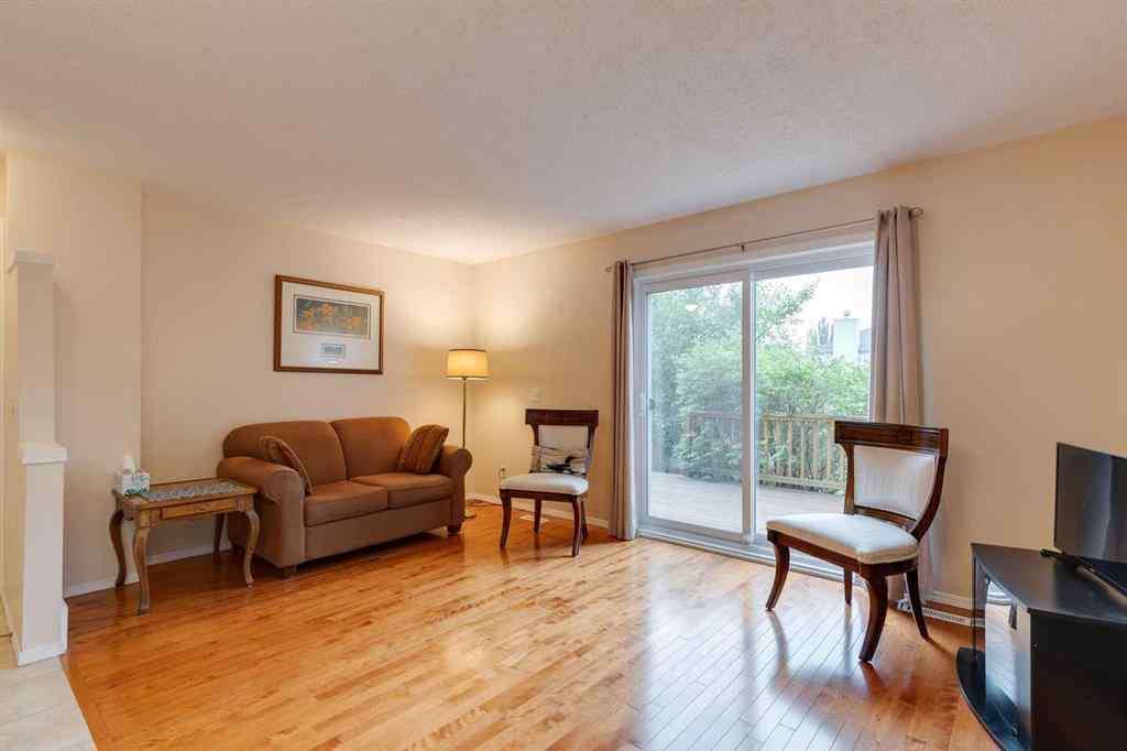 MLS® A2255658 - 7204 Sierra Morena Boulevard SW in Signal Hill Calgary, Residential