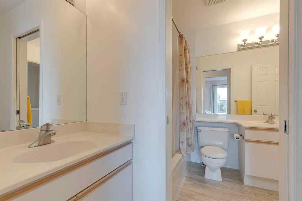 MLS® A2255658 - 7204 Sierra Morena Boulevard SW in Signal Hill Calgary, Residential